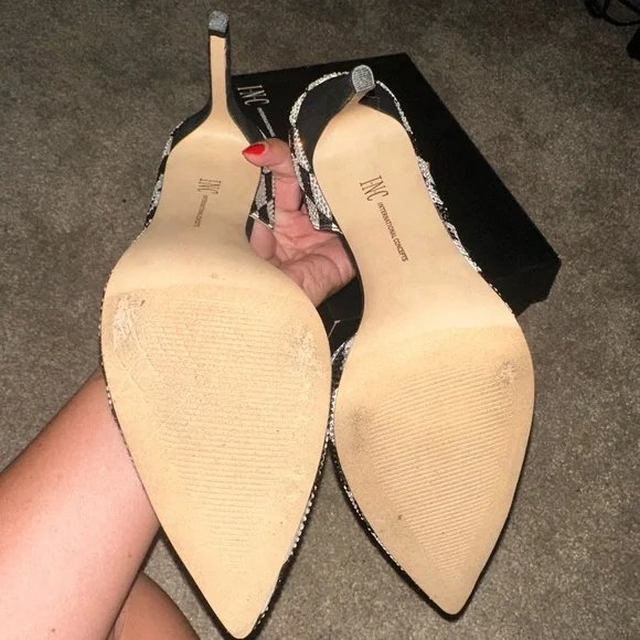 INC Kenjay heels - Picture 4 of 4